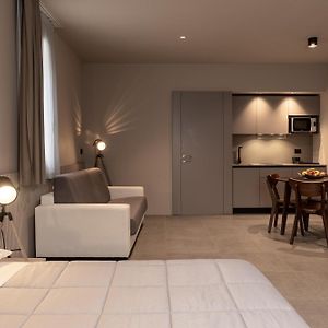 Amare Suite & Apartments